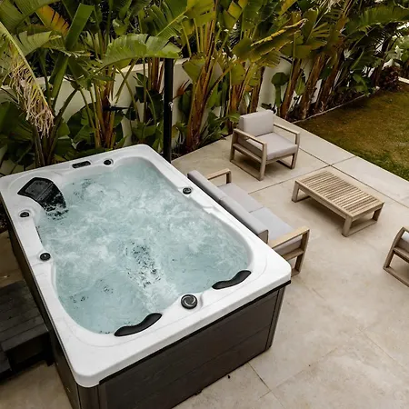 Villa Vega Luxury Living Premium Features Gym Jacuzzi-3